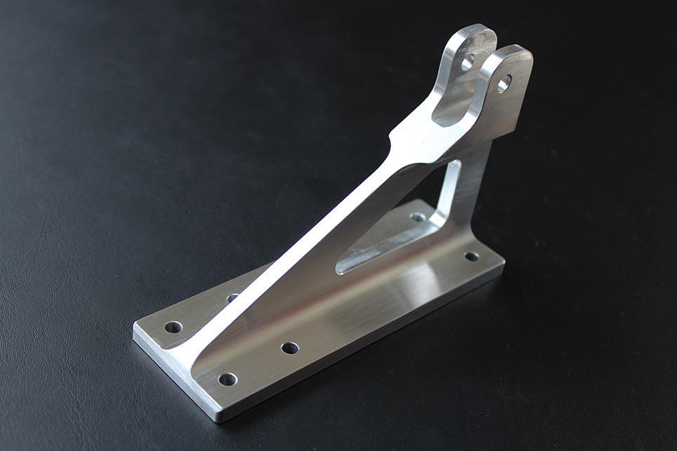 Gefräster Aluminium-Winkelhalter